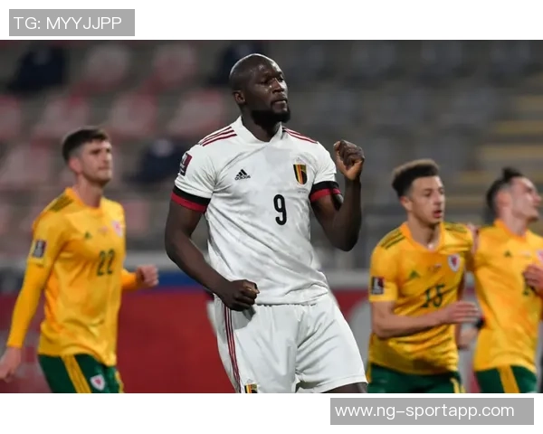 威尔士国家队迎来百场里程碑32岁后卫本戴维斯对阵比利时 威尔士国家队迎来百场里程碑32岁后卫本戴维斯对阵比利时