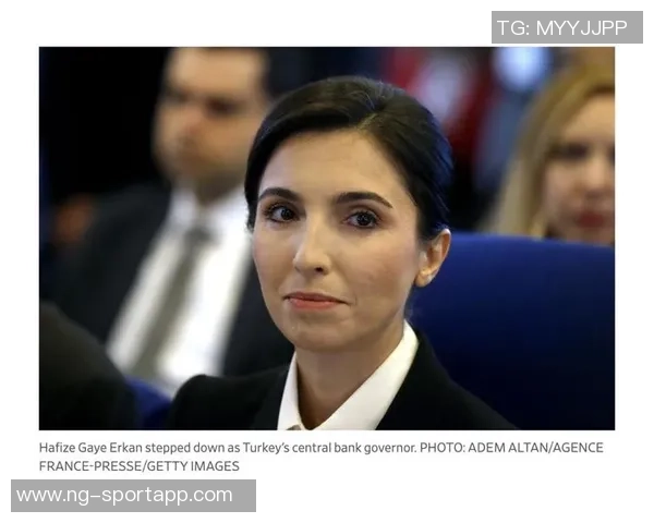 全北现代助教因拉眼角事件辞职曾遭禁赛五场引发种族歧视争议