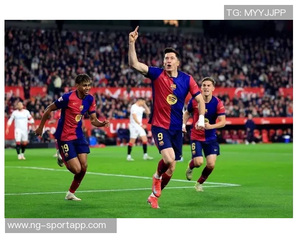 莱万静待巴萨未来决定将影响下赛季职业规划 莱万静待巴萨未来决定将影响下赛季职业规划