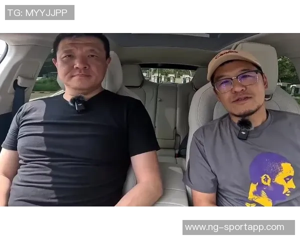 杨毅分析老詹在热火的权威地位斯波需看其脸色莱利则不以此为然 杨毅分析老詹在热火的权威地位斯波需看其脸色莱利则不以此为然