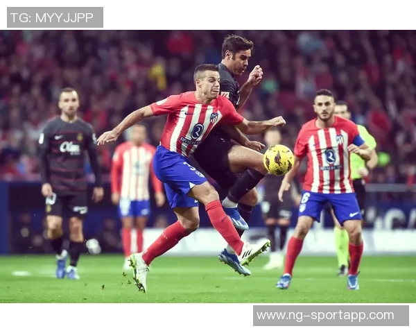 英媒报道阿森纳热刺马竞争抢波尔图19岁中场新星弗罗霍尔特 英媒报道阿森纳热刺马竞争抢波尔图19岁中场新星弗罗霍尔特