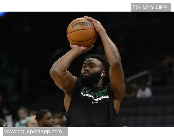 下半场球队稳健发挥杰伦布朗引领逆转20分展现领袖风范 下半场球队稳健发挥杰伦布朗引领逆转20分展现领袖风范